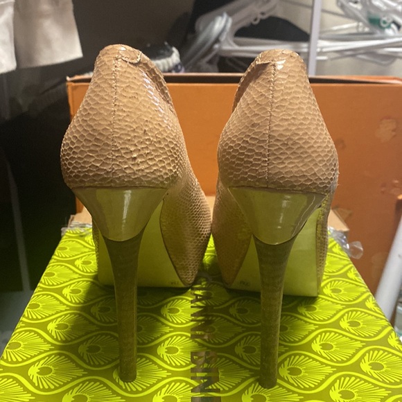 Nude peep toe heel - Picture 2 of 5